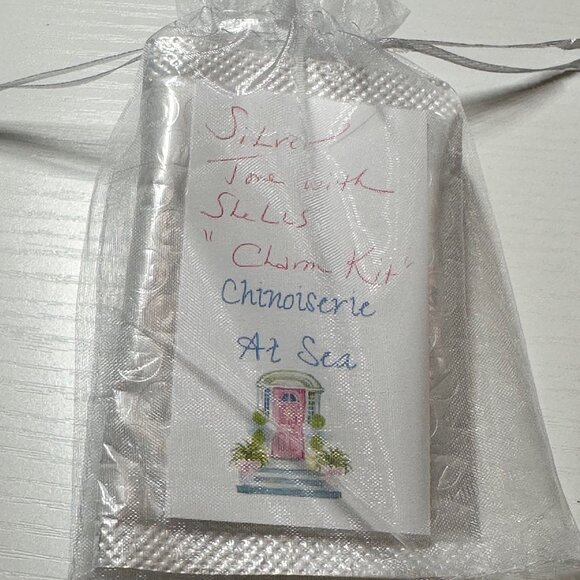 Charm Bracelet with Shell/Pearl Charms-NEW - Picture 3 of 3